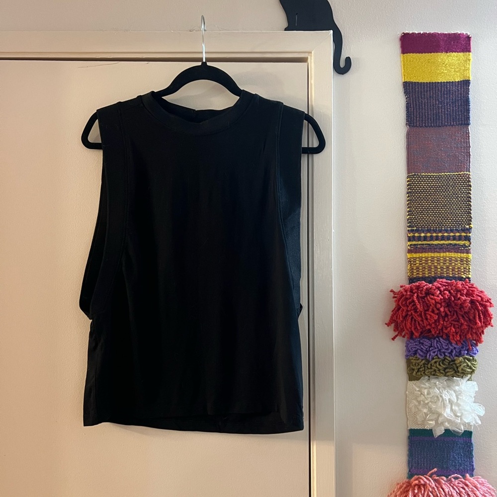 Classic Black Muscle Tee for Women
